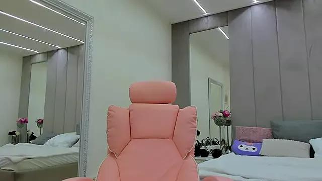 Yanna_miana on StripChat 