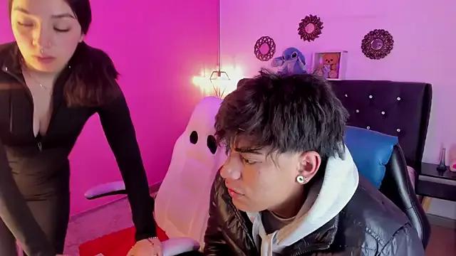 Yiing_and_yang on StripChat 