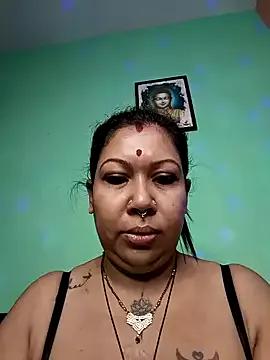 YOUR_LOVELY-40 on StripChat