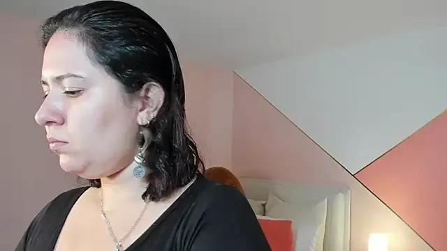 zoes_milee on StripChat